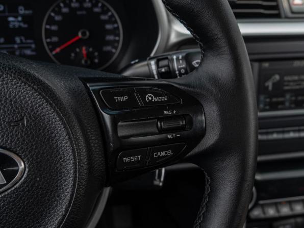 Kia Rio IV Рестайлинг с пробегом 2020 года, цена 1 320 000 рублей, 121796 км, седан, Автокод Объявления