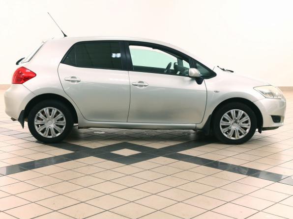 Toyota Auris I с пробегом 2008 года, цена 575 000 рублей, 135000 км, хэтчбек, Автокод Объявления