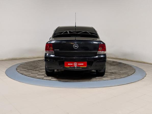 Opel Astra H Рестайлинг с пробегом 2011 года, цена 569 900 рублей, 272000 км, седан, Автокод Объявления