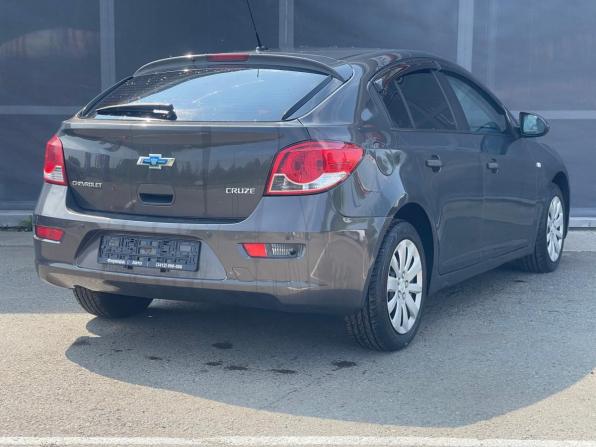 Chevrolet Cruze I Рестайлинг с пробегом 2013 года, цена 700 000 рублей, 180000 км, хэтчбек, Автокод Объявления