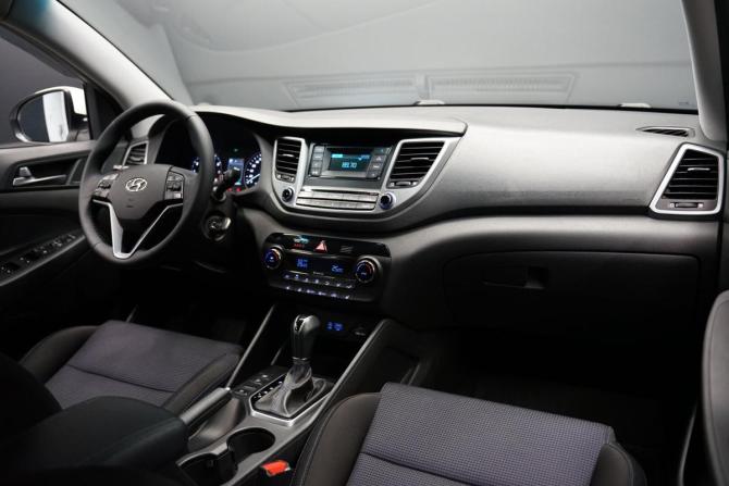 Hyundai Tucson III с пробегом 2017 года, цена 1 965 000 рублей, 120000 км, внедорожник, Автокод Объявления