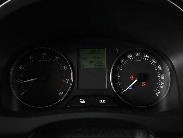 Skoda Fabia II Рестайлинг с пробегом 2013 года, цена 899 000 рублей, 144794 км, хэтчбек, Автокод Объявления