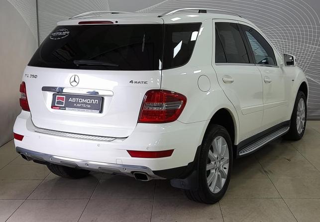 Mercedes-Benz M-Класс II (W164) Рестайлинг с пробегом 2011 года, цена 1 999 000 рублей, 150000 км, внедорожник, Автокод Объявления