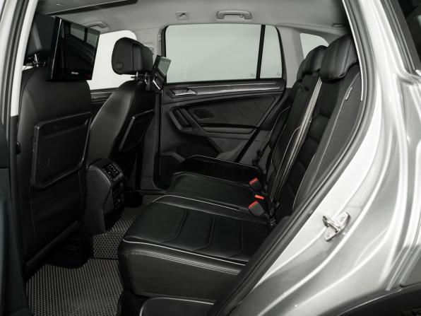 Volkswagen Tiguan II с пробегом 2019 года, цена 2 399 500 рублей, 81206 км, внедорожник, Автокод Объявления