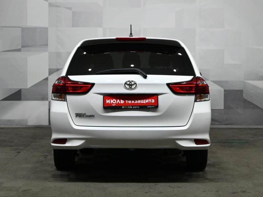 Toyota Corolla XI (E160 E170) Рестайлинг 2 Екатеринбург  - изображение 5