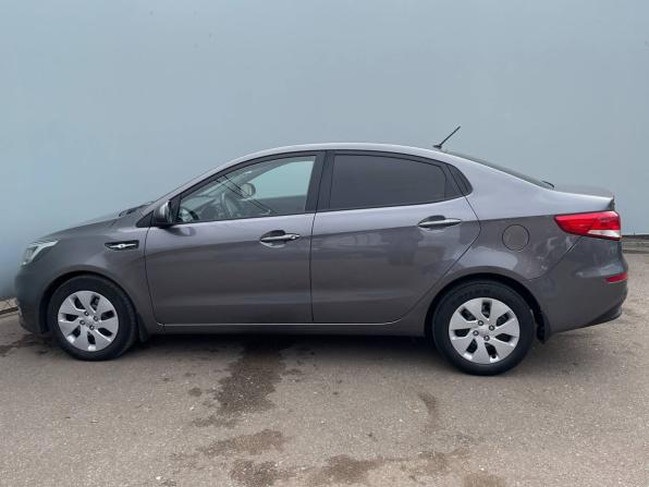 Kia Rio III Рестайлинг с пробегом 2016 года, цена 899 000 рублей, 252411 км, седан, Автокод Объявления