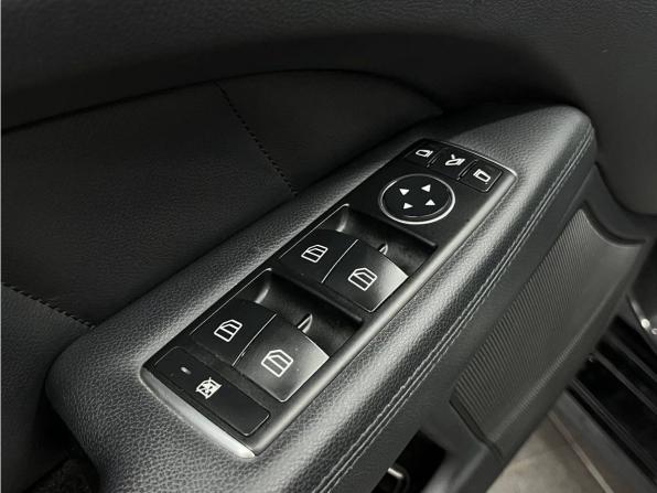 Mercedes-Benz CLS II (C218) Рестайлинг с пробегом 2017 года, цена 3 269 900 рублей, 205829 км, седан, Автокод Объявления