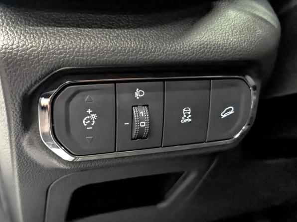 Haval Jolion I Рестайлинг с пробегом 2025 года, цена 2 150 000 рублей, 16397 км, внедорожник, Автокод Объявления