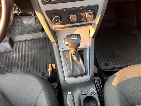 Skoda Octavia II (A5) Рестайлинг с пробегом 2013 года, цена 830 000 рублей, 219014 км, лифтбек, Автокод Объявления