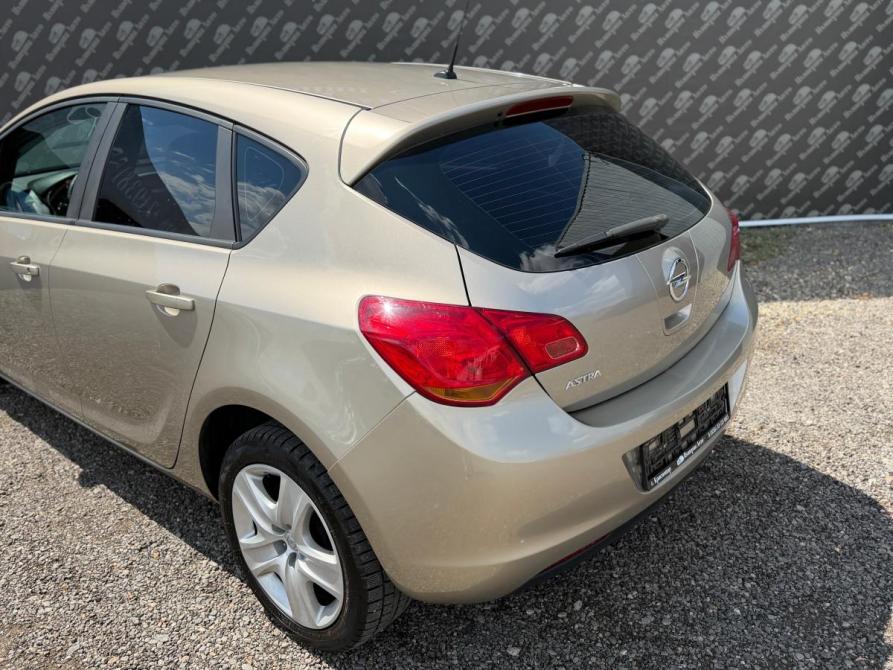 Opel Astra J Краснодар  - изображение 8