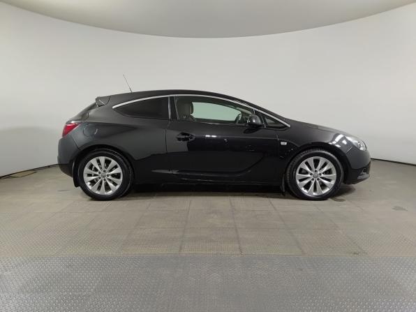 Opel Astra J Рестайлинг с пробегом 2013 года, цена 795 000 рублей, 146500 км, хэтчбек, Автокод Объявления