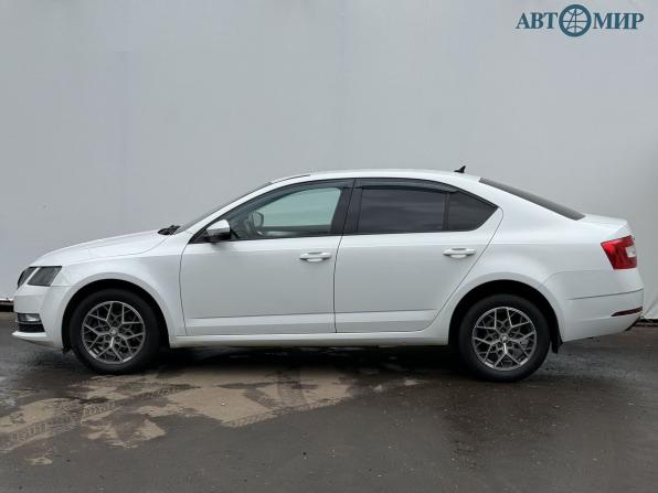 Skoda Octavia III (A7) Рестайлинг с пробегом 2017 года, цена 1 596 000 рублей, 157441 км, лифтбек, Автокод Объявления