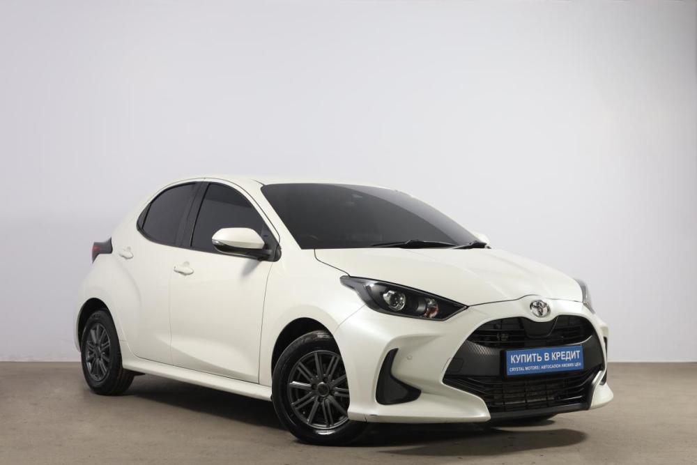Toyota Yaris IV Новосибирск  - изображение 1
