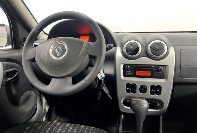 Renault Sandero I с пробегом 2013 года, цена 585 000 рублей, 143000 км, хэтчбек, Автокод Объявления