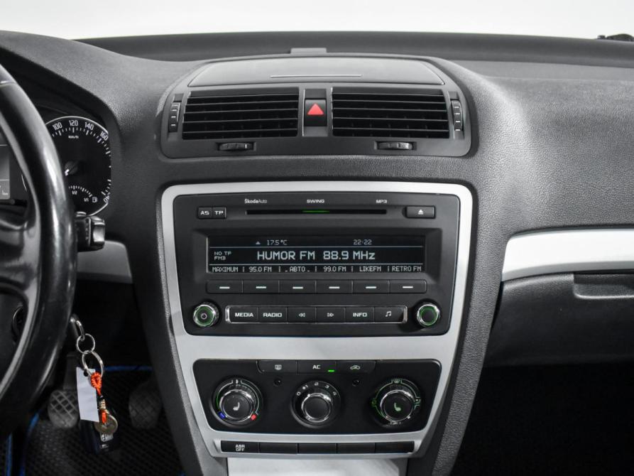 Skoda Octavia II (A5) Рестайлинг Санкт-Петербург  - изображение 17