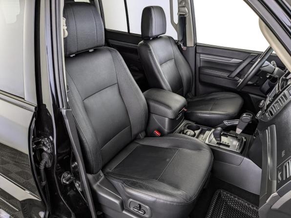 Mitsubishi Pajero IV Рестайлинг 2 с пробегом 2018 года, цена 3 330 000 рублей, 73136 км, внедорожник, Автокод Объявления