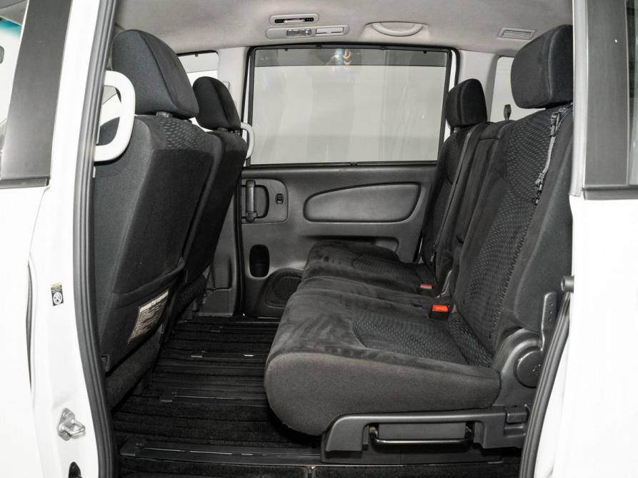 Nissan Serena IV (C26) Иркутск  - изображение 7