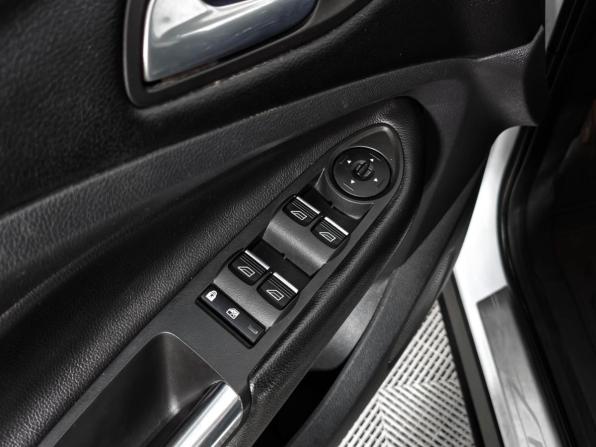 Ford Kuga II с пробегом 2015 года, цена 1 155 000 рублей, 171754 км, внедорожник, Автокод Объявления