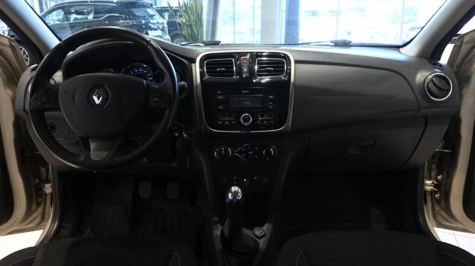 Renault Sandero II с пробегом 2017 года, цена 970 000 рублей, 126790 км, хэтчбек, Автокод Объявления