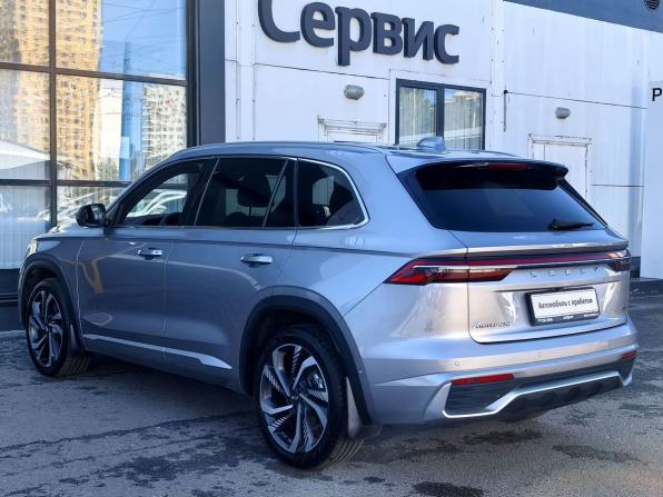 Geely Monjaro I с пробегом 2023 года, цена 3 300 000 рублей, 44096 км, внедорожник, Автокод Объявления
