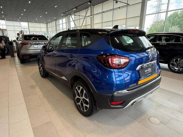 Renault Kaptur I Рестайлинг с пробегом 2021 года, цена 1 567 000 рублей, 118289 км, внедорожник, Автокод Объявления