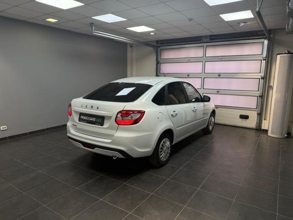 Lada (ВАЗ) Granta I Рестайлинг с пробегом 2022 года, цена 795 000 рублей, 28845 км, лифтбек, Автокод Объявления