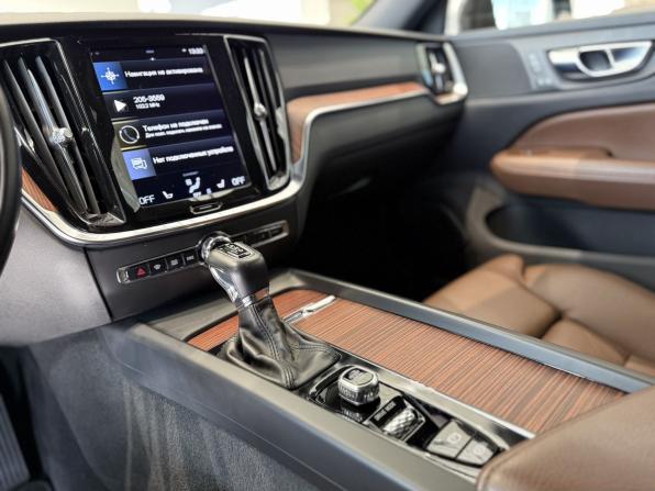 Volvo V60 Cross Country II с пробегом 2021 года, цена 3 990 000 рублей, 115000 км, универсал, Автокод Объявления