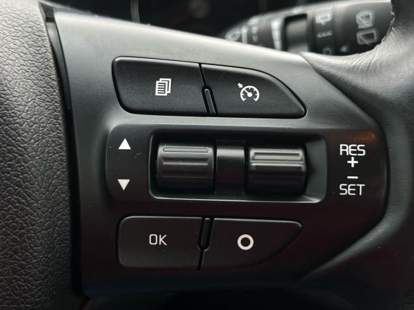 Kia Sorento III Prime с пробегом 2017 года, цена 2 150 000 рублей, 170000 км, внедорожник, Автокод Объявления