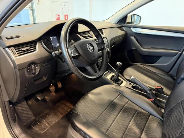 Skoda Octavia III (A7) с пробегом 2016 года, цена 1 490 000 рублей, 100000 км, лифтбек, Автокод Объявления