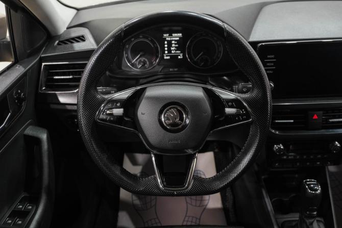 Skoda Rapid II с пробегом 2021 года, цена 2 099 000 рублей, 95000 км, лифтбек, Автокод Объявления
