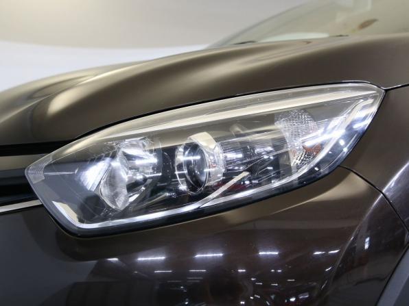 Renault Kaptur I с пробегом 2016 года, цена 1 325 000 рублей, 83600 км, внедорожник, Автокод Объявления