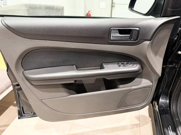 Ford Focus II с пробегом 2006 года, цена 372 629 рублей, 244799 км, седан, Автокод Объявления