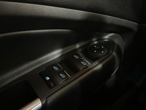 Ford Kuga II Рестайлинг с пробегом 2017 года, цена 1 475 000 рублей, 117268 км, внедорожник, Автокод Объявления