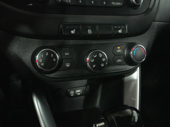 Kia Ceed II Рестайлинг с пробегом 2015 года, цена 1 458 000 рублей, 67910 км, хэтчбек, Автокод Объявления