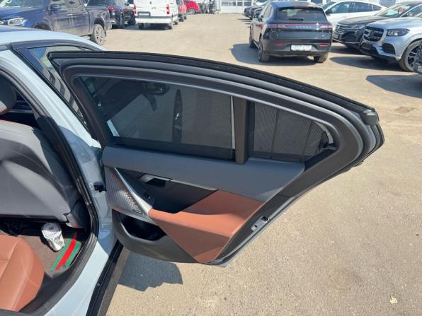 BMW 5 серии VIII (G60/G61/G68) с пробегом 2024 года, цена 7 499 000 рублей, 42000 км, седан, Автокод Объявления