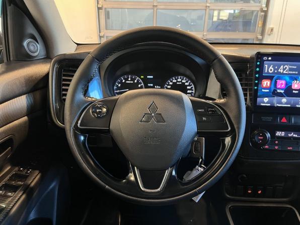 Mitsubishi Outlander III Рестайлинг 2 с пробегом 2017 года, цена 1 598 000 рублей, 269805 км, внедорожник, Автокод Объявления