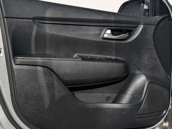Kia Rio IV Рестайлинг с пробегом 2021 года, цена 1 795 000 рублей, 74971 км, хэтчбек, Автокод Объявления