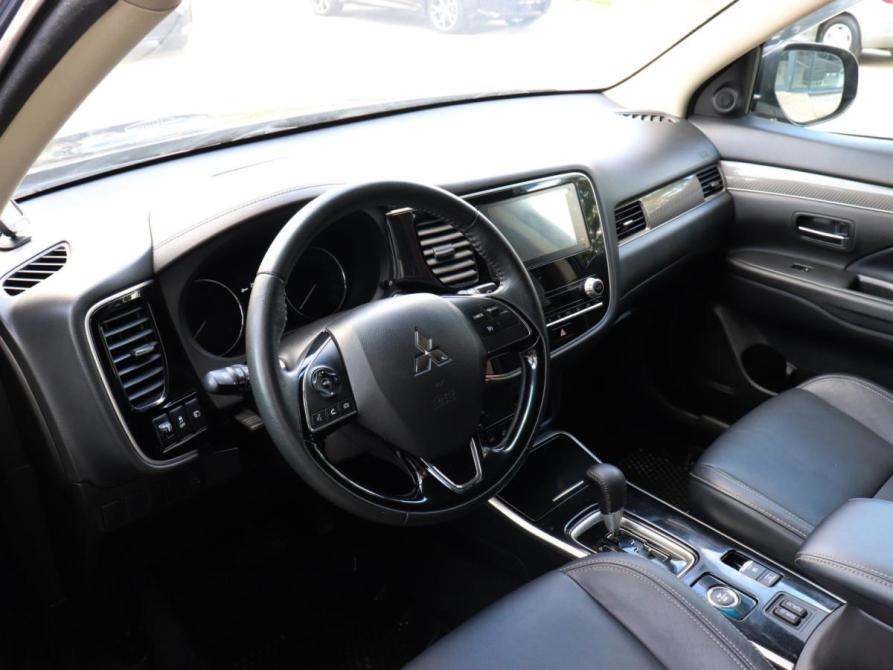 Mitsubishi Outlander III Рестайлинг 3 Химки  - изображение 7