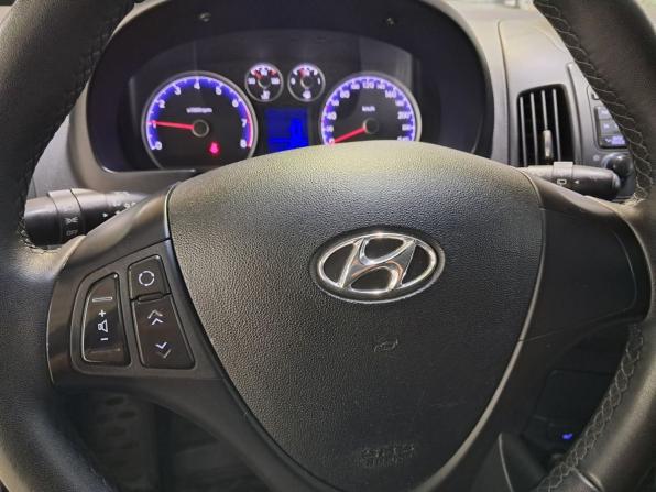 Hyundai i30 I Рестайлинг с пробегом 2010 года, цена 385 000 рублей, 205033 км, хэтчбек, Автокод Объявления