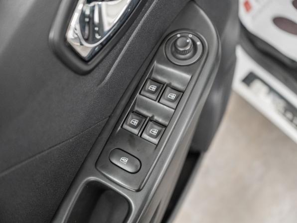 Renault Kaptur I с пробегом 2019 года, цена 1 275 000 рублей, 101800 км, внедорожник, Автокод Объявления