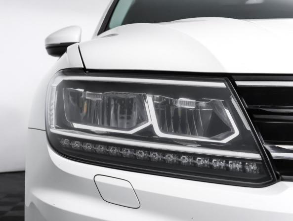 Volkswagen Tiguan II с пробегом 2018 года, цена 2 630 000 рублей, 71194 км, внедорожник, Автокод Объявления
