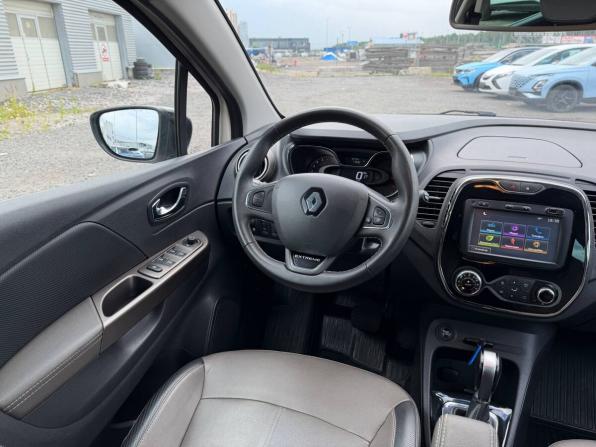 Renault Kaptur I с пробегом 2018 года, цена 1 335 000 рублей, 97723 км, внедорожник, Автокод Объявления