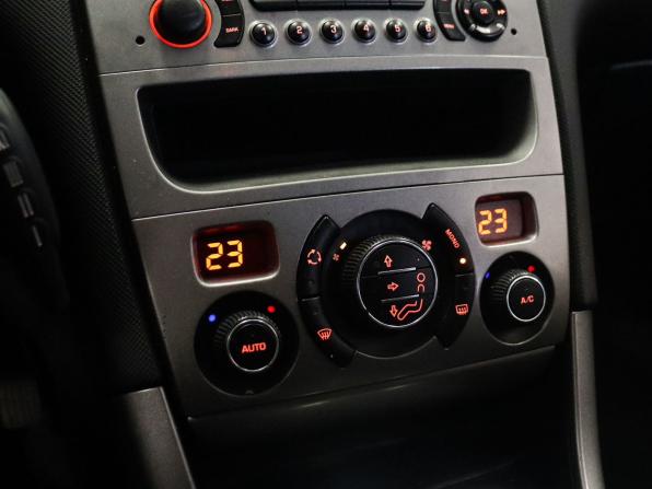 Peugeot 308 I Рестайлинг с пробегом 2011 года, цена 629 000 рублей, 201470 км, хэтчбек, Автокод Объявления