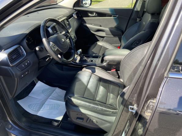 Kia Sorento III Prime Рестайлинг с пробегом 2018 года, цена 2 074 000 рублей, 218000 км, внедорожник, Автокод Объявления