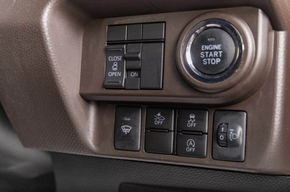 Toyota Roomy I Рестайлинг Томск  - изображение 15