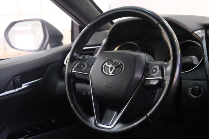 Toyota Camry VIII (XV70) с пробегом 2019 года, цена 2 459 000 рублей, 135500 км, седан, Автокод Объявления