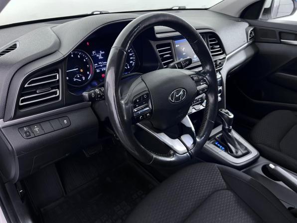 Hyundai Elantra VI (AD) Рестайлинг с пробегом 2019 года, цена 1 399 000 рублей, 127001 км, седан, Автокод Объявления