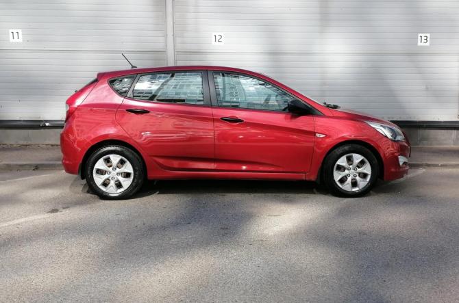 Hyundai Solaris I Рестайлинг с пробегом 2015 года, цена 729 000 рублей, 106884 км, хэтчбек, Автокод Объявления