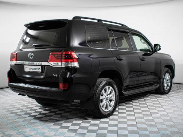 Toyota Land Cruiser 200 Series Рестайлинг 2 с пробегом 2016 года, цена 4 547 000 рублей, 311000 км, внедорожник, Автокод Объявления