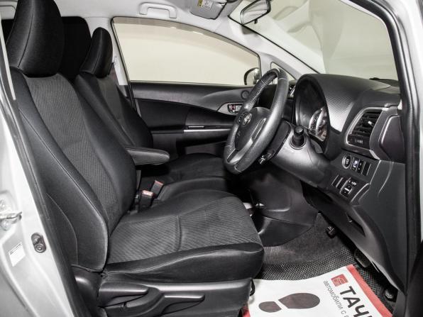 Toyota Ractis II с пробегом 2012 года, цена 975 000 рублей, 72536 км, хэтчбек, Автокод Объявления